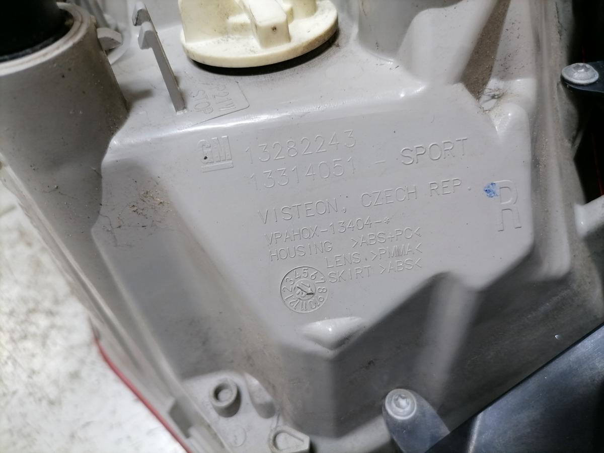 Opel Astra J original R&uuml;cklicht R&uuml;ckleuchte Schlussleuchte rechts Kombi Bj.2012